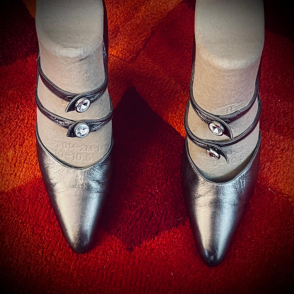 Silver Stiletto I Heels (4"), with Metallic Finish - Picture 3 of 5